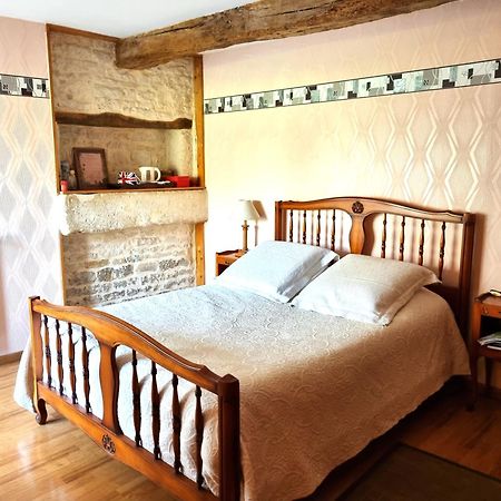 Chambres D'Hotes Entre Niort Et Marais Poitevin Bessines Exterior foto